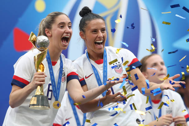 人挺身而出 人挺身而出